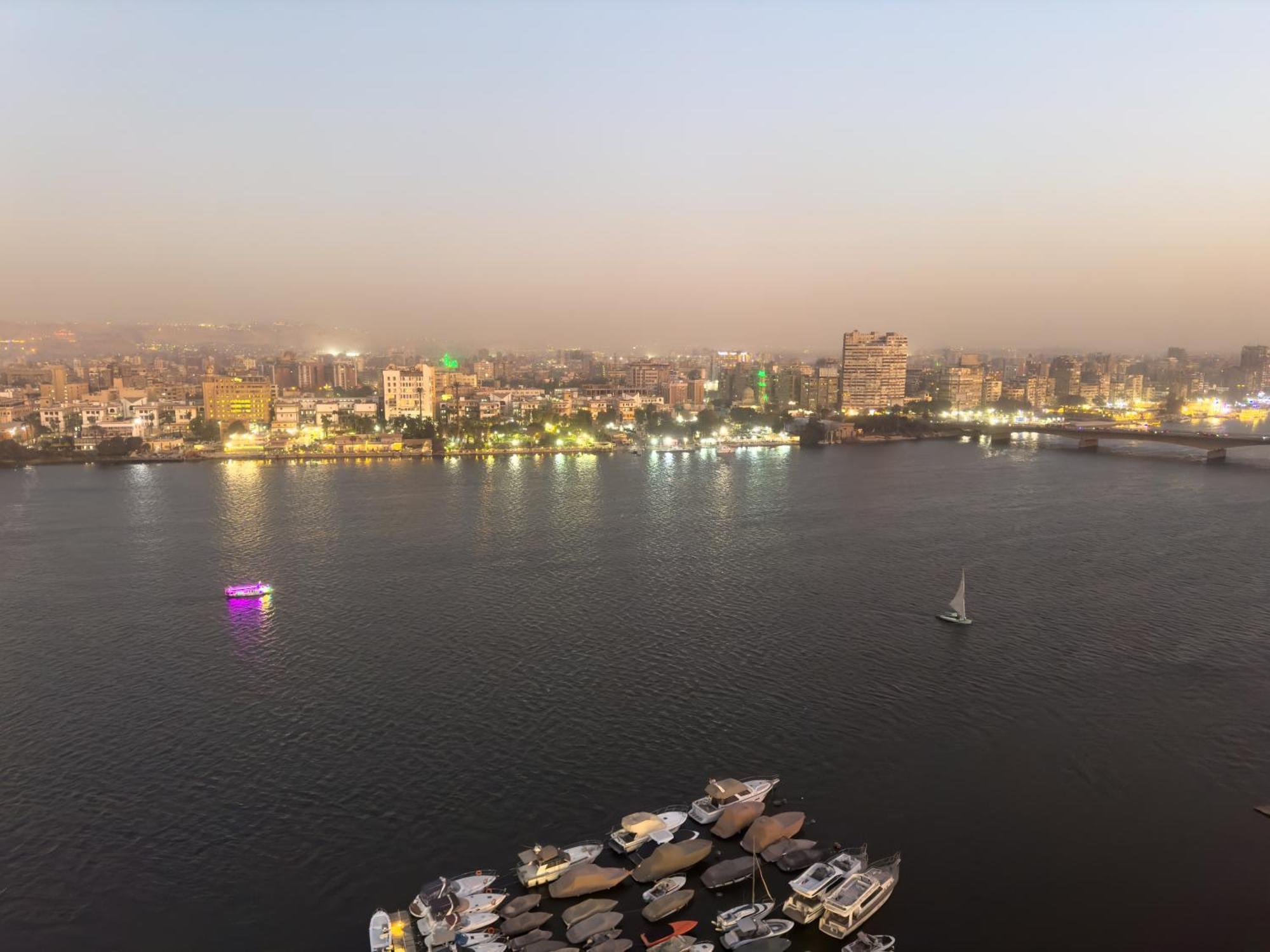 Apartment 78 Nile Street- Doki -giza Cairo